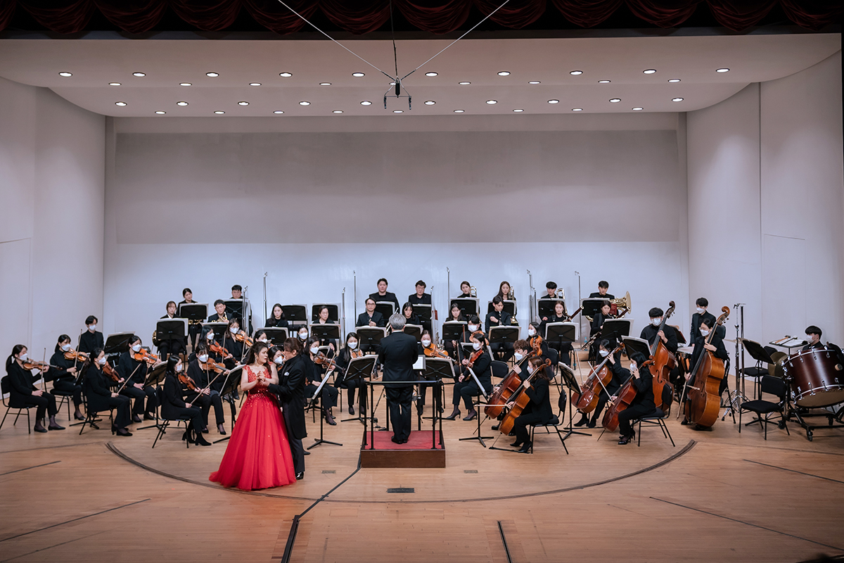 Концерт в честь завершения 2022 года Оперы г. Кванджу<br>
«Серия мировой классической оперы Ⅱ» вместе с Кым Нан Сэ
 thumbnail image 2